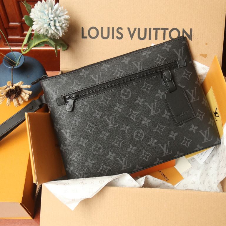 LV Clutch Bags